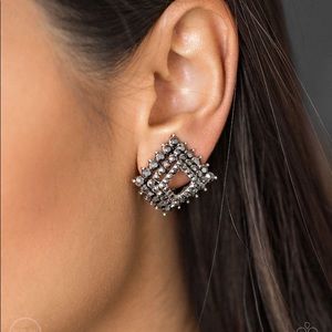 ✨3 for $10✨ Clip on earrings